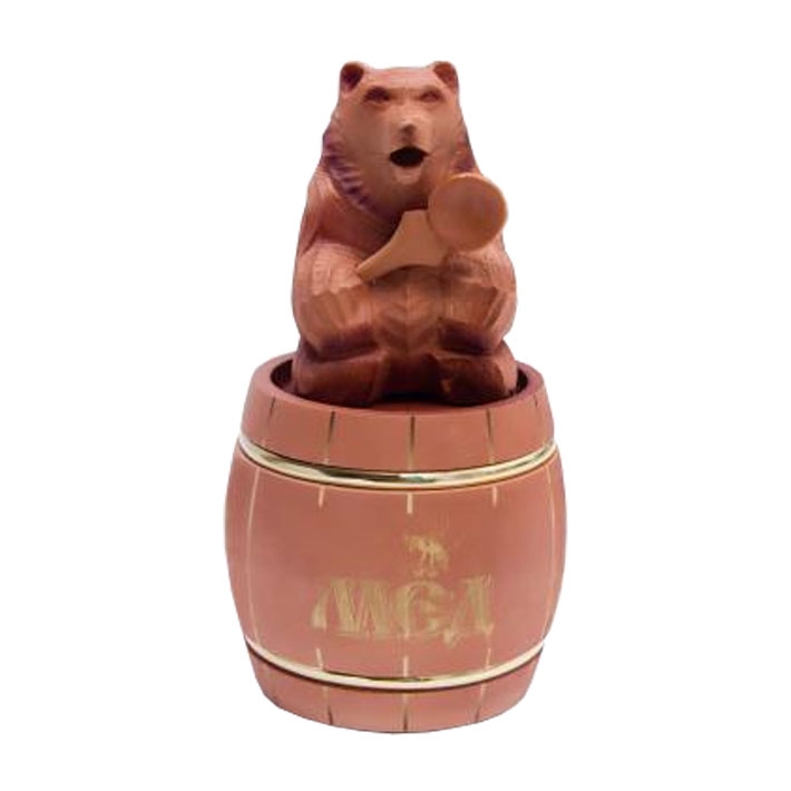 Бочонок с обручами с медведем, выточенным на станке цвета дуб